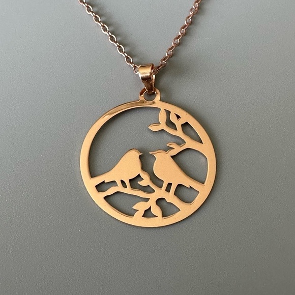 Rose Gold Love Birds Necklace - Picture 4 of 8